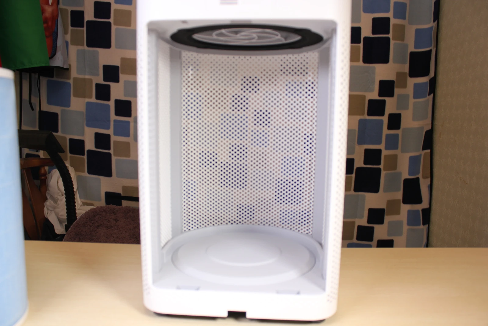 Xiaomi Smart Air Purifier 2S with filter removed.jpg